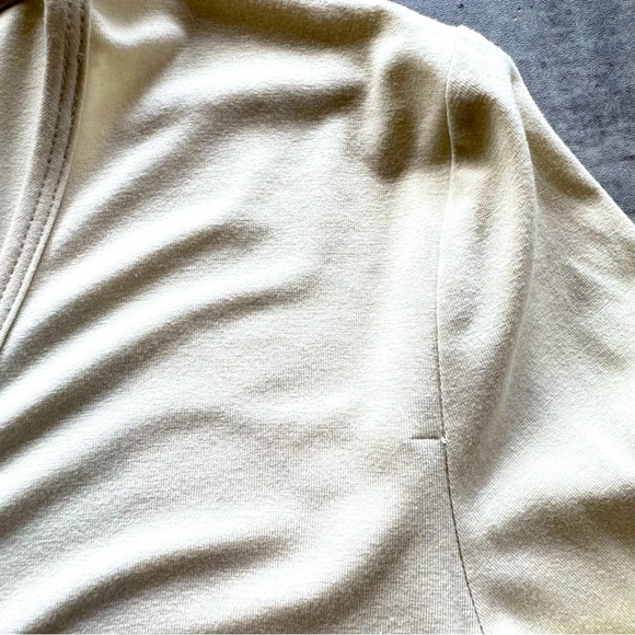 St. John V Neck Top, Cream, Size Petite - Picture 8 of 8